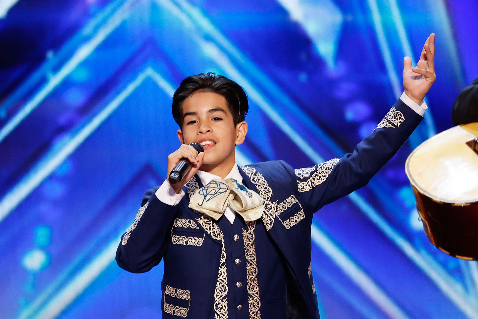 Nobody Expected This 11-Year-Old’s Voice… What Happened Next Brought Everyone to Tears! 😭🏆-(VIDEO)